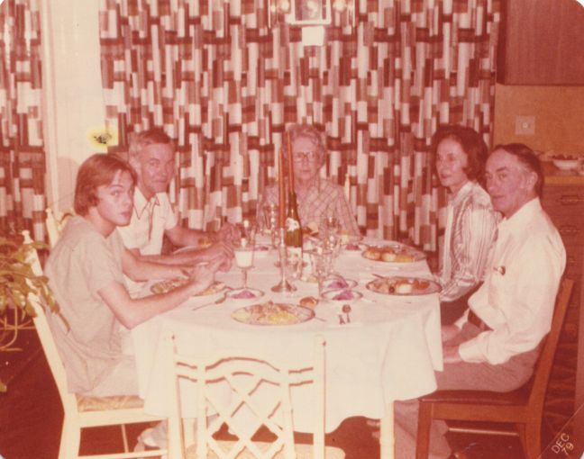 b) ThanksGiving'79(age19)-Omaha(WithUncleFred&GrandmaDolly).jpg