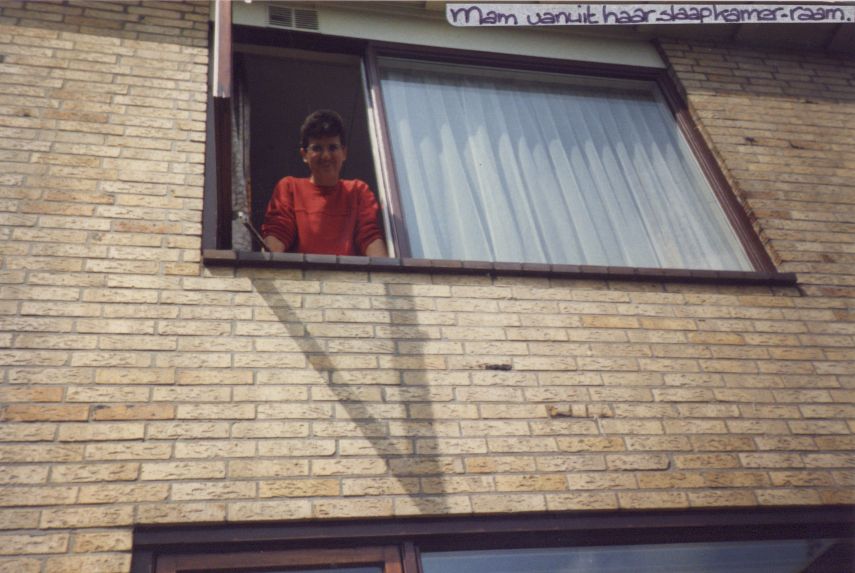zq) Spring'87-MyMomDieuwy(WindowBedroom).jpg