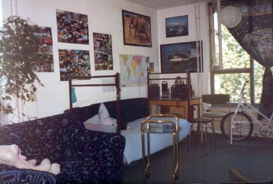 r) 1997 (Own Room in Shared House)