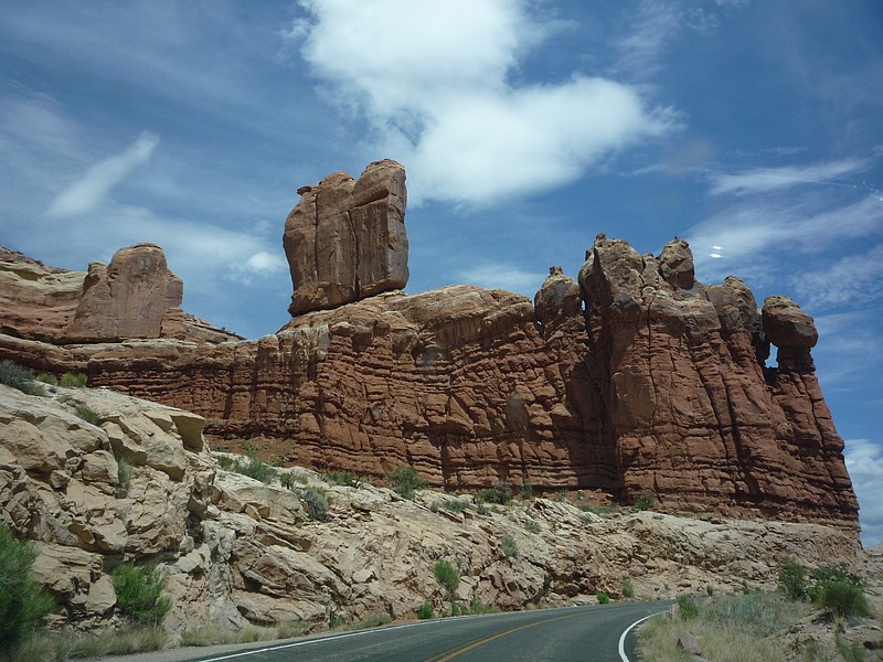 m) Welcome to Arches National Park! Park Avenue (Btw, We Skipped The Visitor Center This Time).JPG