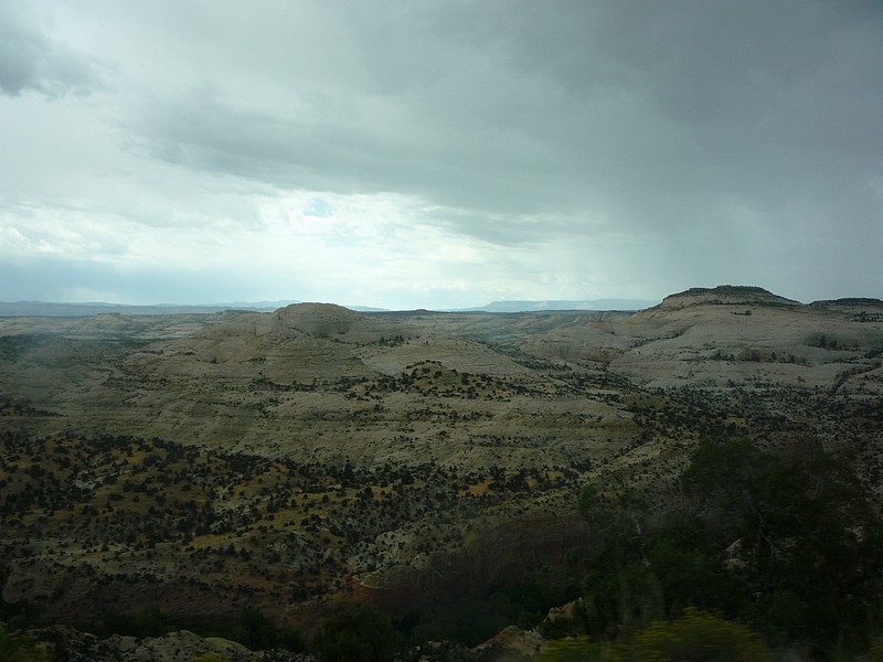 zs) Past Boulder, Having Entered the Grand Staircase-Escalante National Monument (Antiquities Act-President Bill Clinton, 1996).JPG