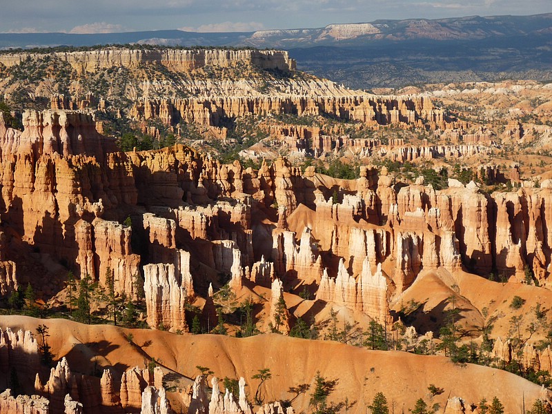 za) With Time, Tall+Thin Ridges (Called Fins) Emerge ~ Fins Then Erode Into Pinnacles+Spires Called ... Hoodoos !!!.JPG