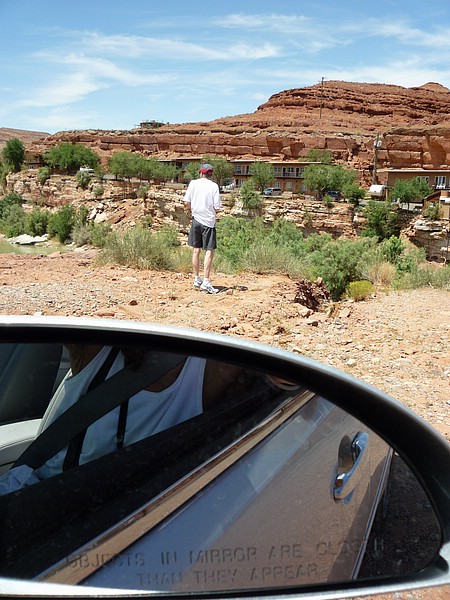 zu) David Checking Out the Vicinity (Dutch Tourist At Grand Canyon Told Us About Their Stay at Mexican Hat).JPG