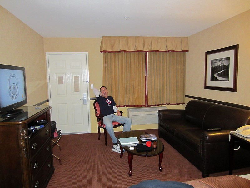 p) FridayEvening 18 May 2012 ~ That Was Fun!! ;-) Back In Our HotelRoom, Ayres Lodge Alpine.JPG