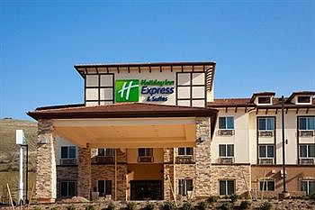 b) (Internet Pic) WednesdayEvening 18 July 2012, Around 7 PM Arrival at the Holiday Inn Express-Lebec (1 Night).jpg