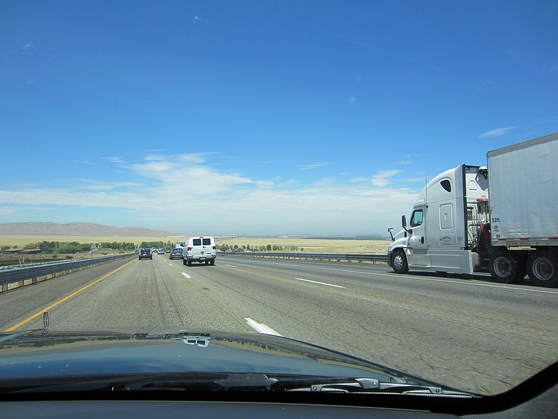 s) ThursdayAfternoon 19 July 2012, I-5 Just Passed the GrapeVine (Tejon Pass, 4144 Ft Highest Point) Converting Soon Onto the 99.JPG