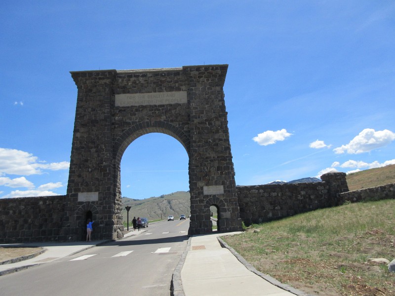 e) North Entrance Gate, Yellowstone National Park
