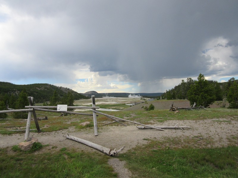 zzg) We Found A Nice And Quiet Spot With A Great View! (Midway Geyser Basin)