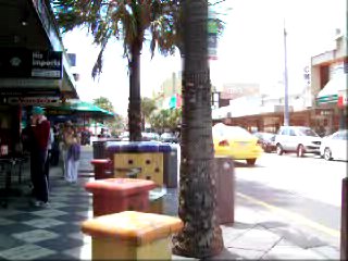 zb1) StreetScenery-St.KildaBeach(Movie0914-Frame).jpg