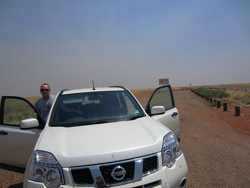 zg) Barkly Hwy, Friday 30 September 2011 ~ At The Border of Northern Territory and Queensland.JPG