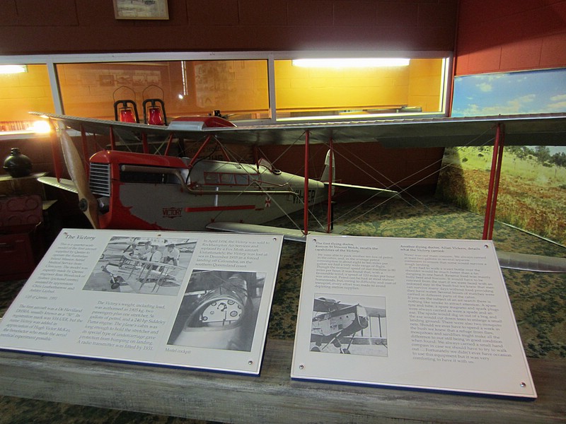 zh) Cloncurry, Sunday 2 October 2011 ~ John Flynn Place, The Royal Flying Doctor Service Museum.JPG