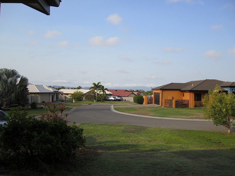v) Townsville, Saturday 8 October 2011 ~ The Neighborhood, Visiting Family Meikle At Their New Rental Home In Suburb Mount Louisa .JPG