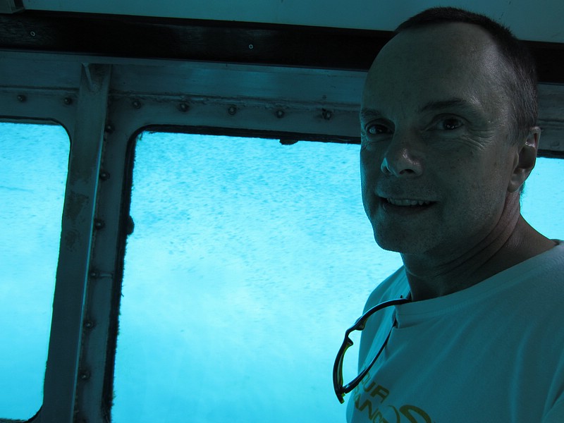 zzn) Green Island (Coral Sea), Thursday 13 October 2011 ~ On The Semi Sub, A 30 Min SemiSubmersible Tour.JPG