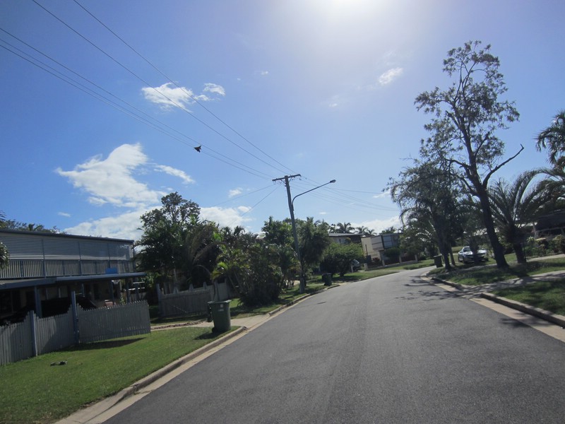 q) ThursdayAfternoon 13 March 2014 ~ Townsville (Mount Louisa).JPG