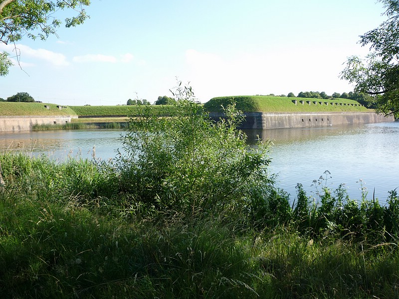 zzm) Tuesday 29 June 2010, BikeRide Loop With Jacob+Willy ~ Naarden Vesting, Medieval Fort (From 1280 AD).JPG