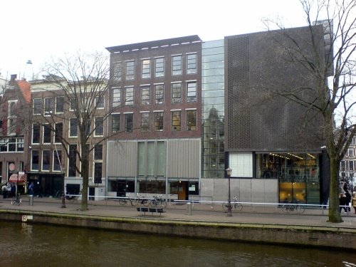 a) Tuesdaymorning 11.30 AM-AnneFrankHouse(AttachedMuseumEntrance+Cafe).jpg