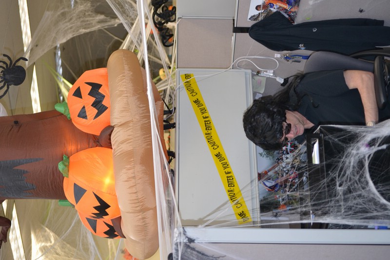 zi) October 2012, Halloween at Shimano.jpg