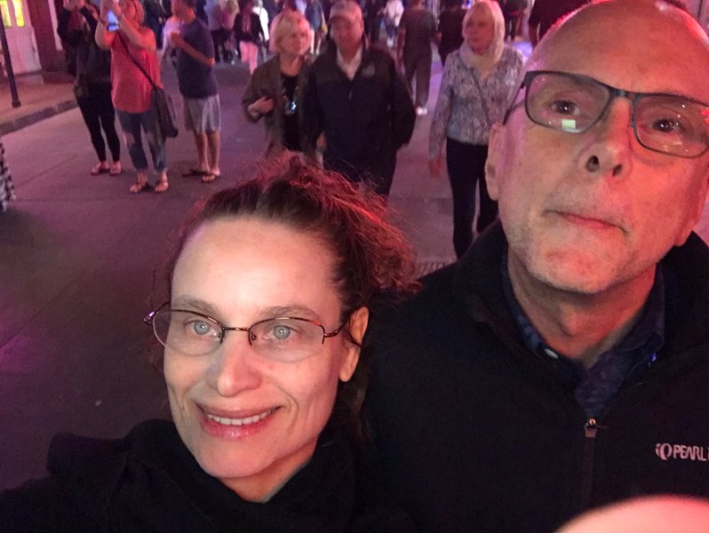 zzzh) Thurs, 26 April 2018 - After A NightCap On Bourbon Street (New Orleans Was Fun!!)