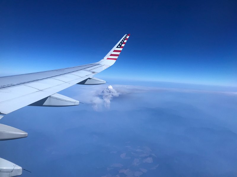 f) Wednesday, 22 August 2018 - WildFires All Over California (Alaska Airlines, Los Angeles - Portland)