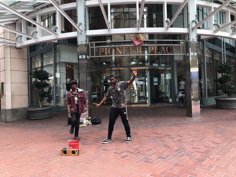 zza) Friday 24 August 2018 - Pioneer Place Shopping Center, Portland (Oregon)