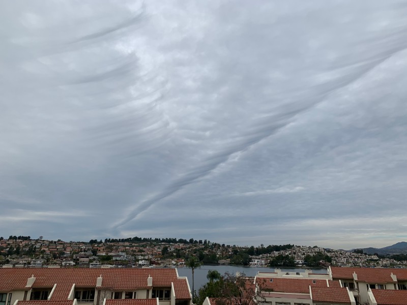 zzb) Jan'20 - Spooky !!! (Fold In The Sky, Interesting Cloud Formation)