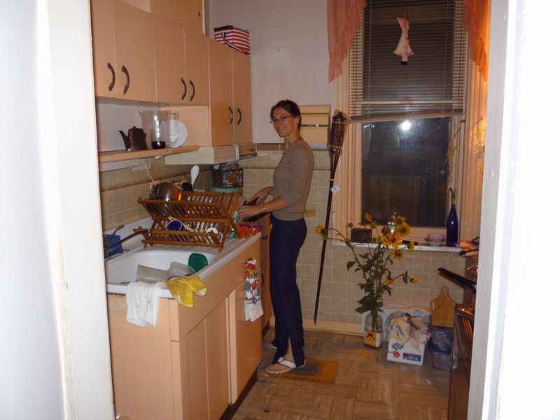 g) Jenee Preparing a Delecious Meal.JPG