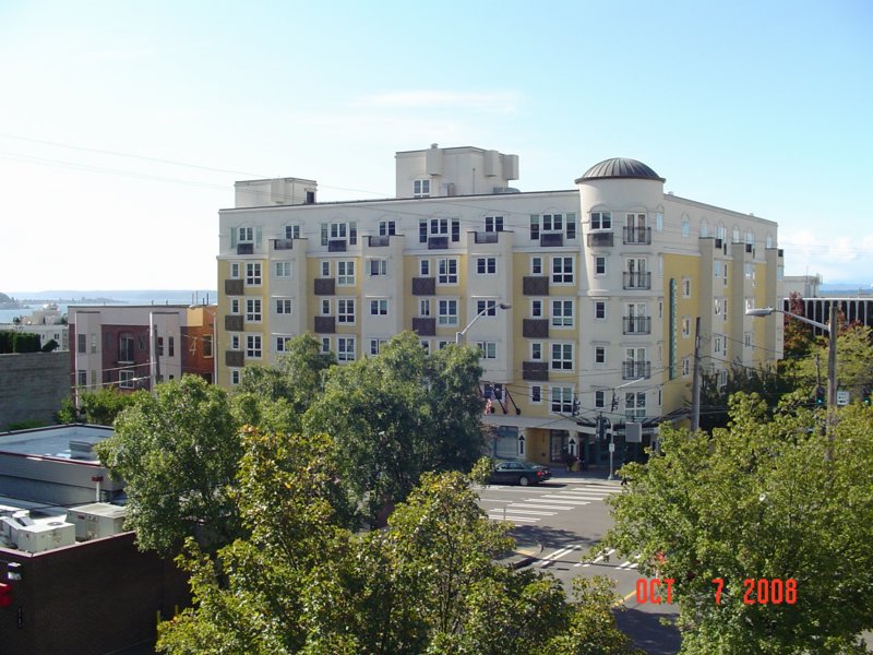 x) Queen Anne Ave N. + Republican St (Facing South-West).JPG