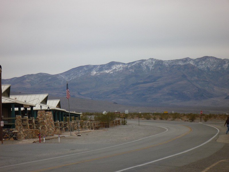 zv) The Stovepipe Wells Village Concession Offers Resort Accommodations+Limited RV Park.JPG