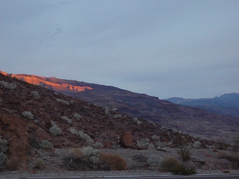 zzzh) During Ice Ages, Death Valley Was Periodically Filled By Large Lakes.JPG