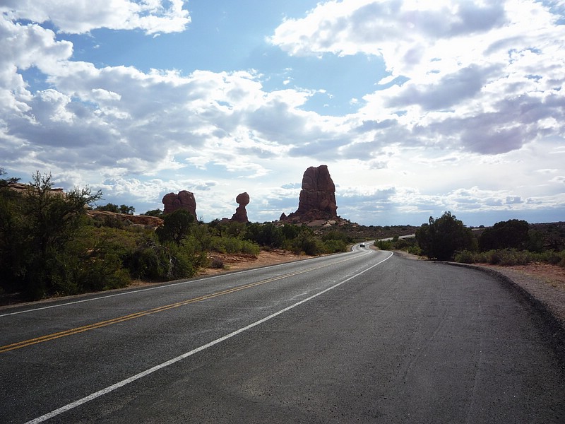 zzj) Driving Further South - Passing By Balanced Rock.JPG