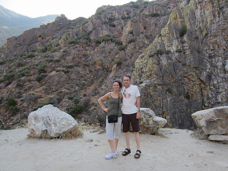 zzy) Friday 20 July 2012 ~ Tourist Snap Pic Of David+Mirjam In Return (Kings Canyon Scenic Byway).JPG