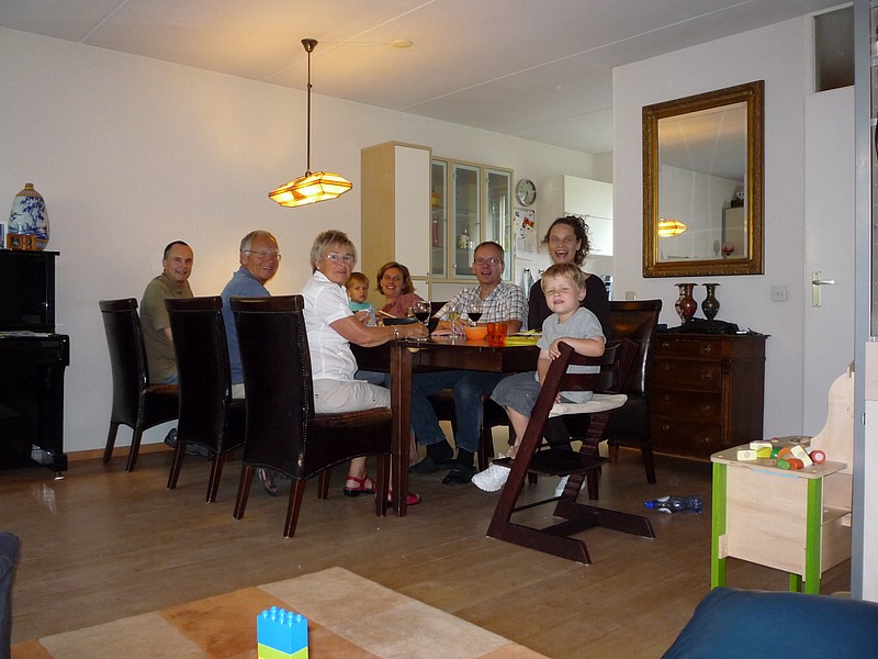 s) Bussum, SaturdayEvening 17 July 2010 ~ Dinner at Esther+Elco With (Grand)Dad Jacob+Willy.JPG