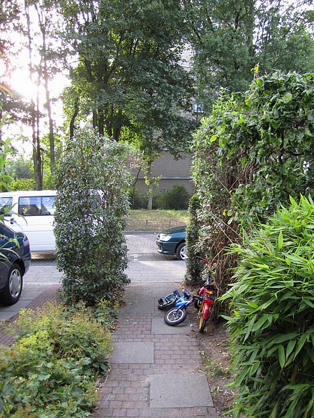 zm) Bussum, SaturdayEvening 17 July 2010 ~ Residence of Esther+Elco.JPG