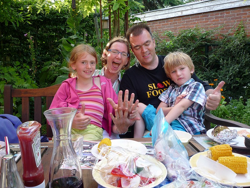 zzf) Alphen aan den Rijn, MondayEvening 5 July 2010 ~ Charlotte, Ellen, Arjan and Constantijn.JPG